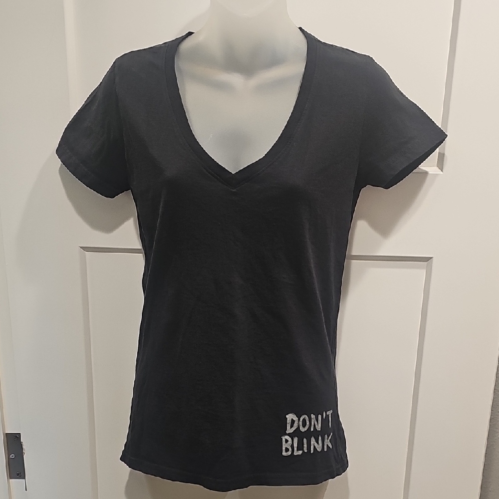 Her Universe Black Fitted Short Sleeve Tee